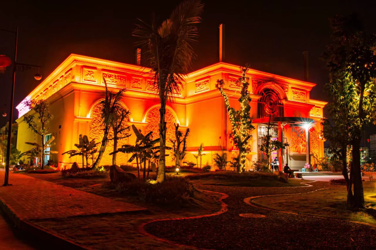 腾龙娱乐镜头荣获五星评级